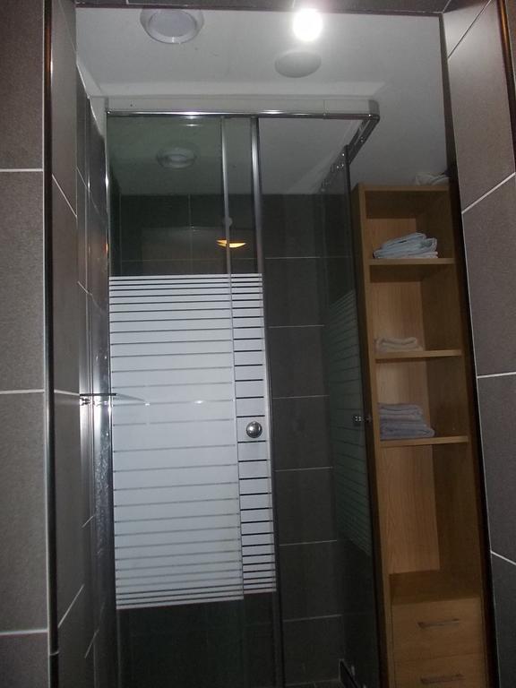 Apartment + Studios Insulinde Tilbourg Chambre photo