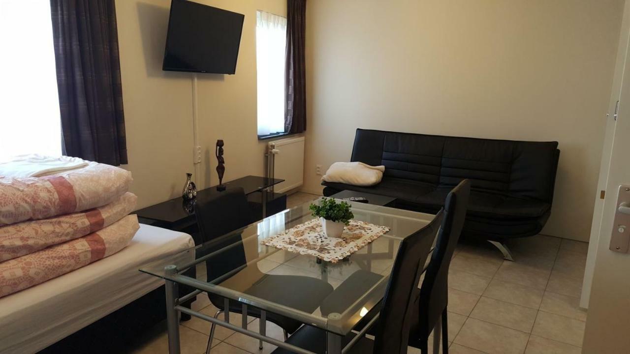 Apartment + Studios Insulinde Tilbourg Extérieur photo